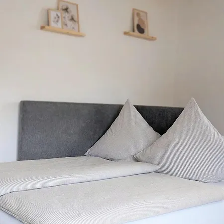 Appartement Blaues Haeuschen An Der Burg *