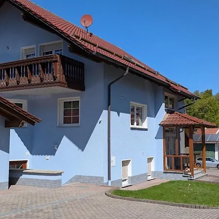 Blaues Haeuschen An Der Burg Appartement *